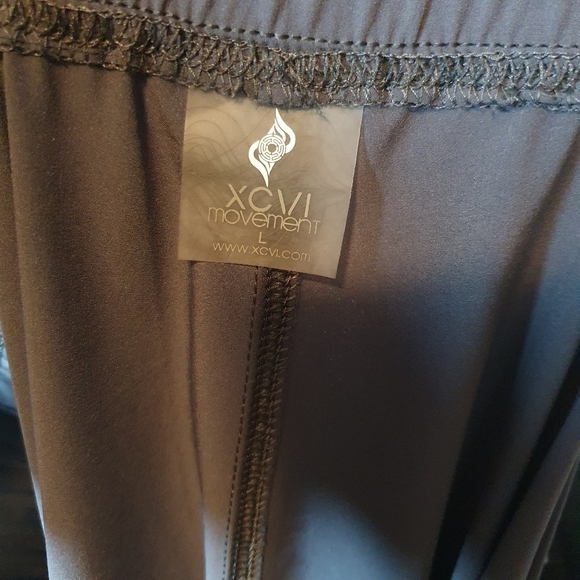 XCVI Movement Grey Active Pant Size L - Picture 5 of 6